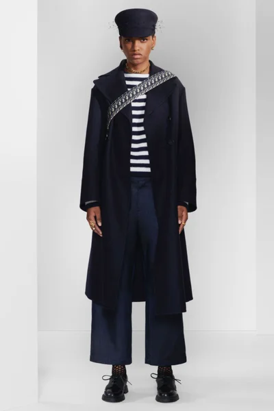 Look 17